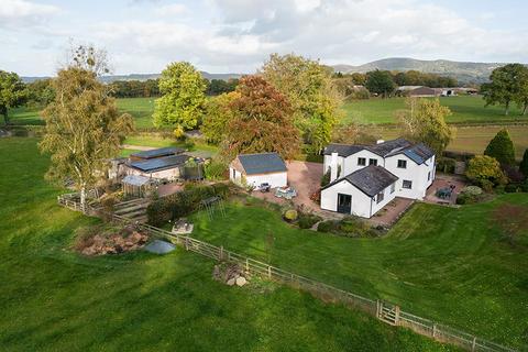 4 bedroom detached house for sale, The Cross, Coddington, Ledbury, Herefordshire, HR8