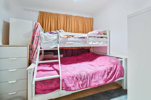 2 bedroom flat for sale, Chaucer Drive, Bermondsey, London, SE1