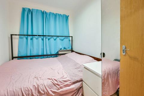 2 bedroom flat for sale, Chaucer Drive, Bermondsey, London, SE1