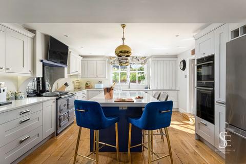 5 bedroom detached house for sale, Buck Farm House, Howe Lane, Binfield, RG42 5QS