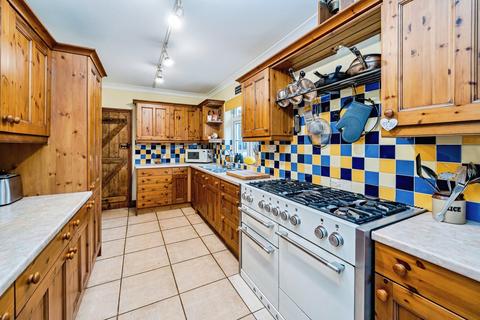 undefined, Speen Road, High Wycombe HP14