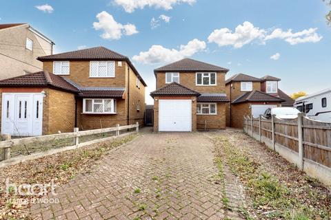4 bedroom detached house for sale, Harrow Crescent, Harold Hill
