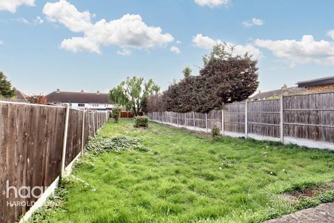 undefined, Harrow Crescent, Harold Hill