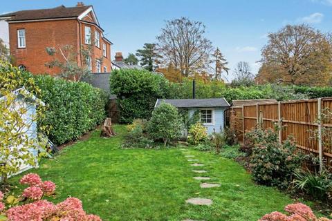 3 bedroom semi-detached house for sale, Shortheath Road, Farnham, Surrey, GU9