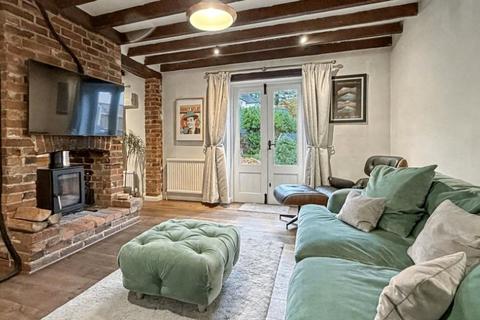 3 bedroom semi-detached house for sale, Shortheath Road, Farnham, Surrey, GU9
