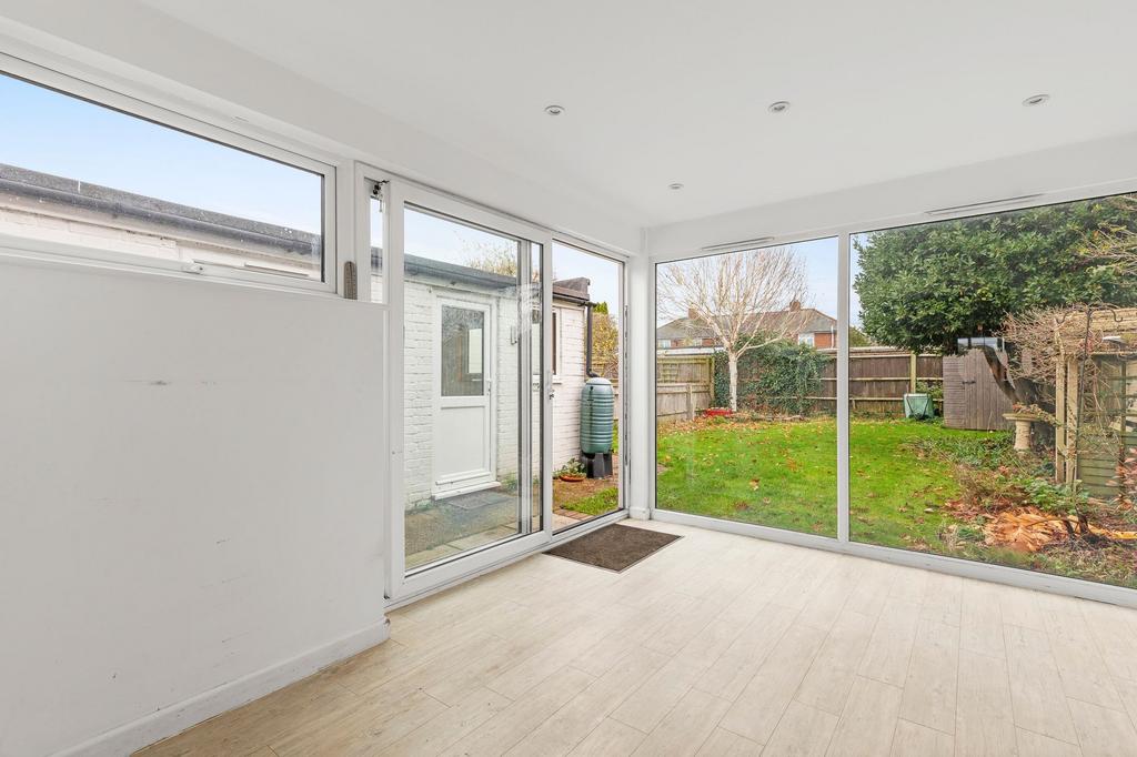 Conservatory/Dining Room