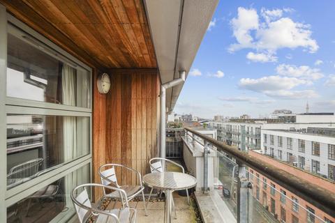 2 bedroom apartment for sale, De Beauvoir Crescent, De Beauvior N1