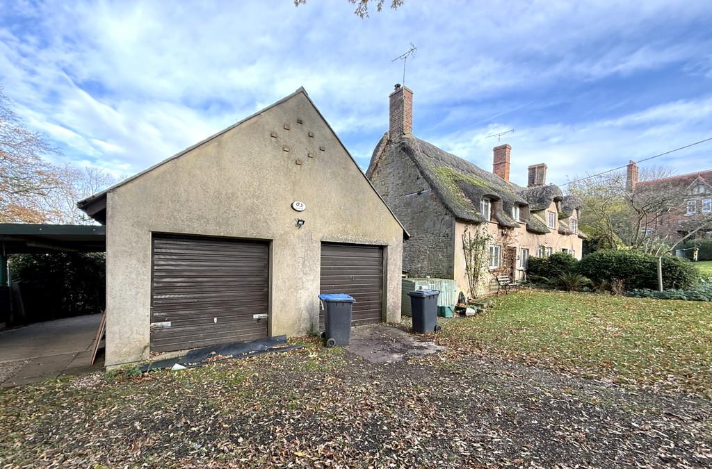 Garage and car port