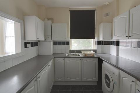 3 bedroom maisonette to rent, Marine Avenue, Westcliff On Sea SS0
