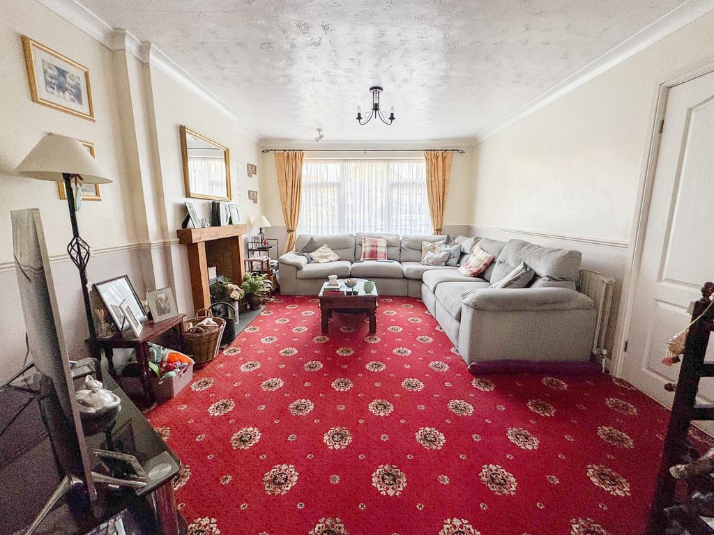 Lounge 1