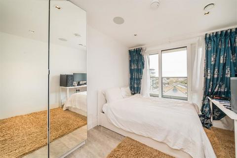 undefined, Kew Bridge Road, Brentford TW8