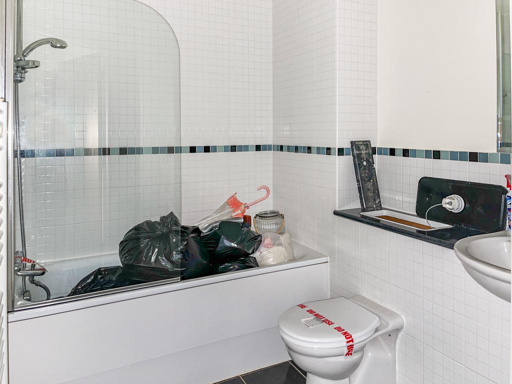 12-11-2025 13-19-48 img 7220 a0pqp jpg