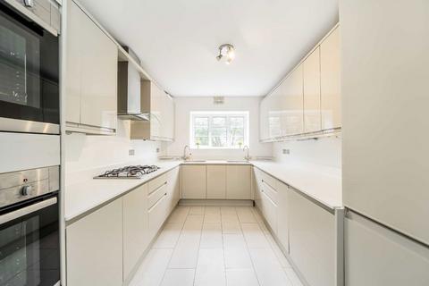 3 bedroom flat to rent, Mulberry Close, London NW4
