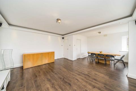 3 bedroom flat to rent, Mulberry Close, London NW4