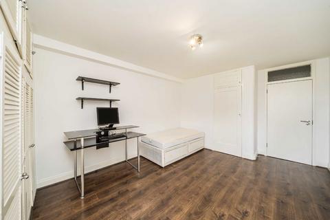 3 bedroom flat to rent, Mulberry Close, London NW4