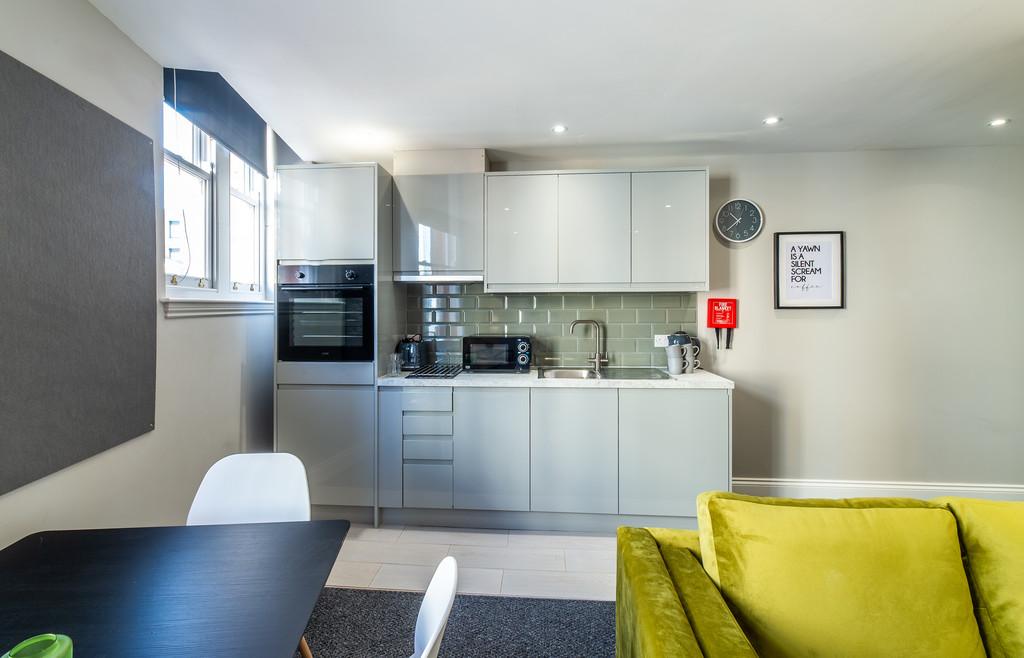 Canning Place B215-006