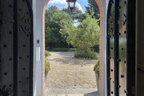 2 bedroom flat for sale, Temple Drive, Holt NR25