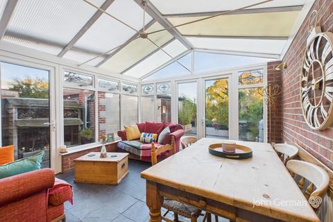 3 bedroom semi-detached house for sale, Park Lane, Tutbury