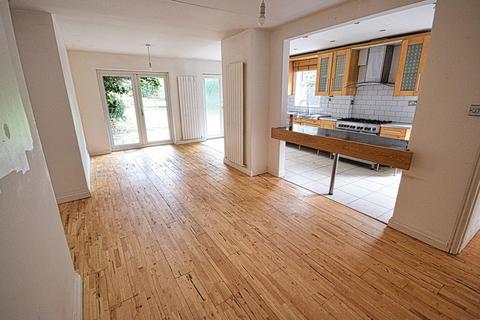 undefined, Lode Lane, Solihull B92