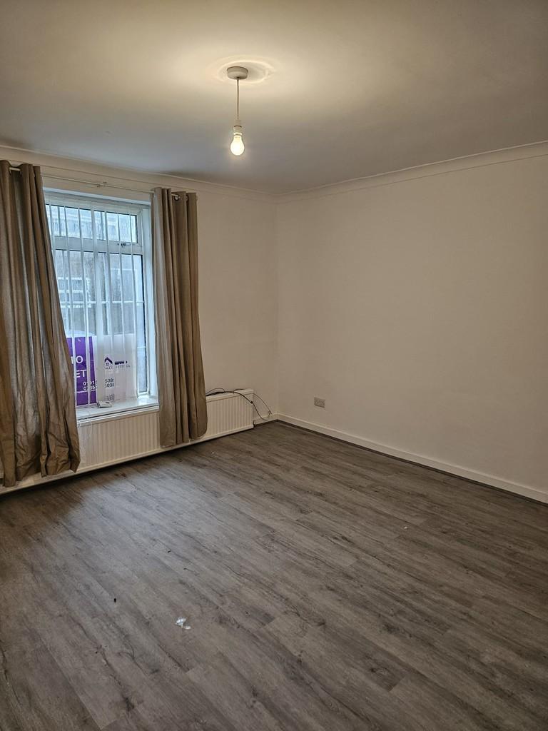 Whats App Image 2025-12-09 at 12.54.27 (2)