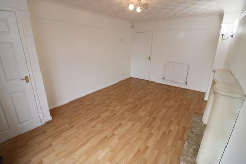 3 bedroom end of terrace house to rent, 28 Bermondsey Drive