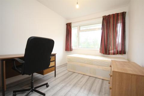 undefined, Guildford Park Avenue, Guildford