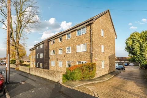 Benhill Road, Sutton