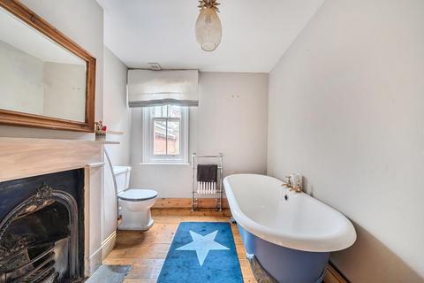 4 bedroom terraced house to rent, Sydenham Road, Guildford GU1