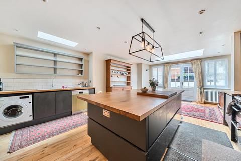 4 bedroom terraced house to rent, Sydenham Road, Guildford GU1