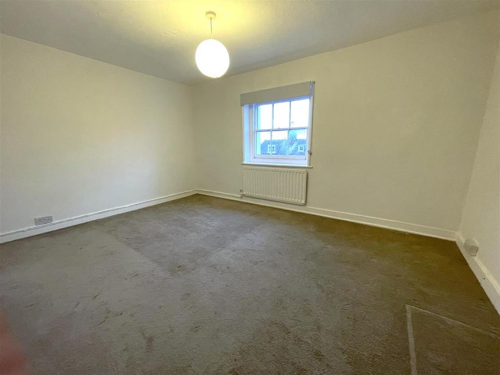 Bedroom 2.jpeg