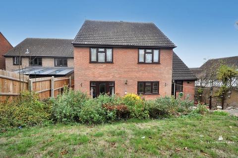 4 bedroom detached house for sale, Minton Heights, Rochford