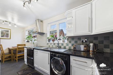 2 bedroom semi-detached house for sale, Shelley Avenue, Portsmouth PO6