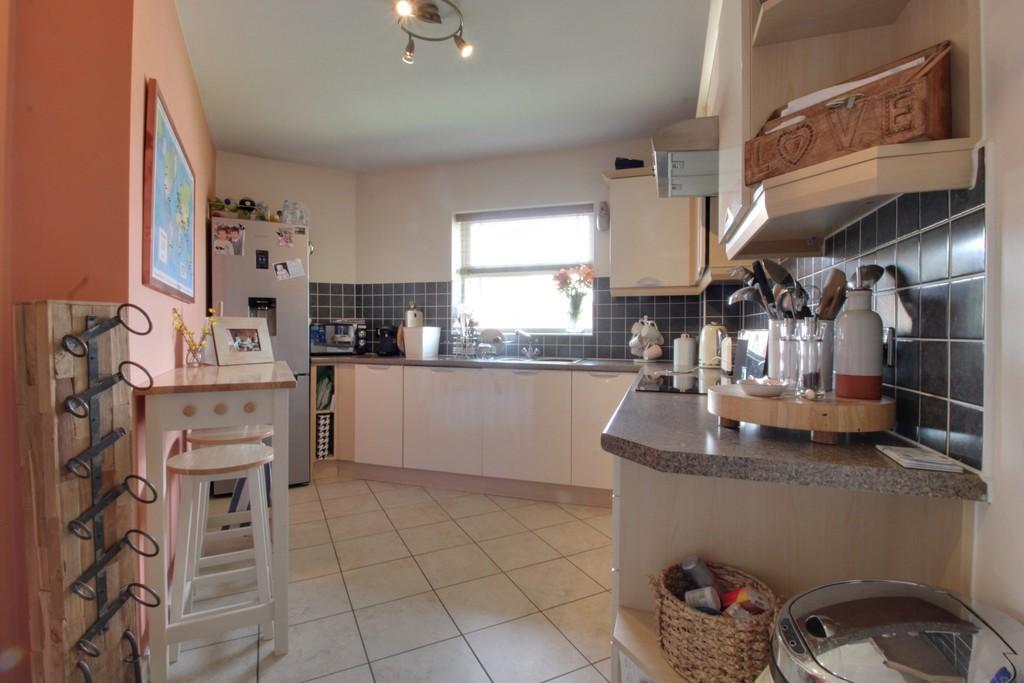31 Tudor kitchen pic