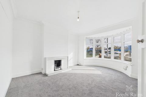 undefined, Chanterlands Avenue, Hull