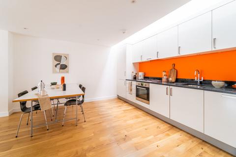 undefined, Buckingham Road, De Beauvoir, London, N1