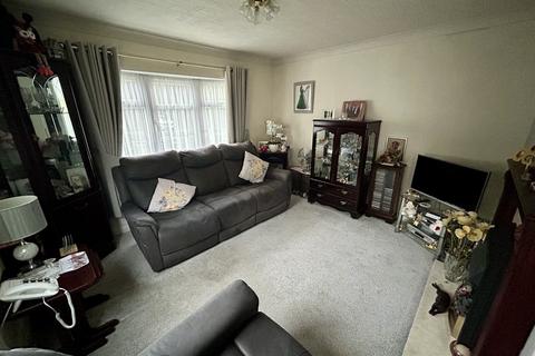 1 bedroom park home for sale, Woodbine Close, Waltham Abbey