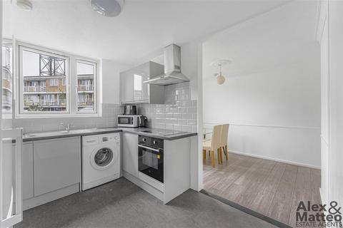 3 bedroom flat to rent, Amina Way, Bermondsey, SE16