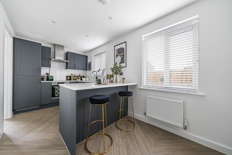 5 bedroom detached house for sale, Plot 907, The Holywell at Weldon Park, Airfield Way NN17