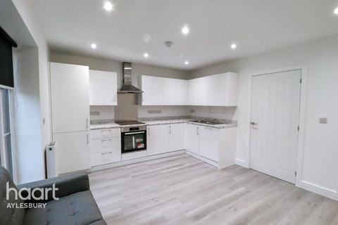 undefined, Eighth Avenue, Aylesbury