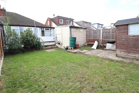 2 bedroom semi-detached bungalow for sale, Bohemia Chase, Leigh-on-Sea, SS9