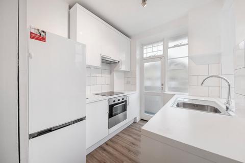 2 bedroom flat for sale, Charlbert Court, Eamont Street, St John's Wood, London
