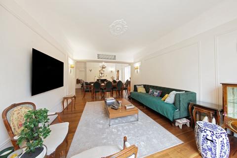 Berkeley Court, Marylebone Road, Marylebone, London