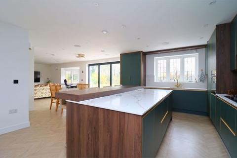 3 bedroom detached house for sale, Charlemont Road, Walsall