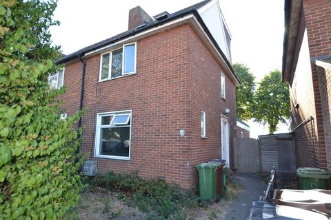5 bedroom end of terrace house for sale, Lodge Avenue, Dagenham