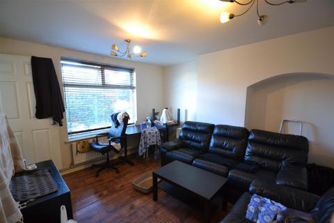 5 bedroom end of terrace house for sale, Lodge Avenue, Dagenham