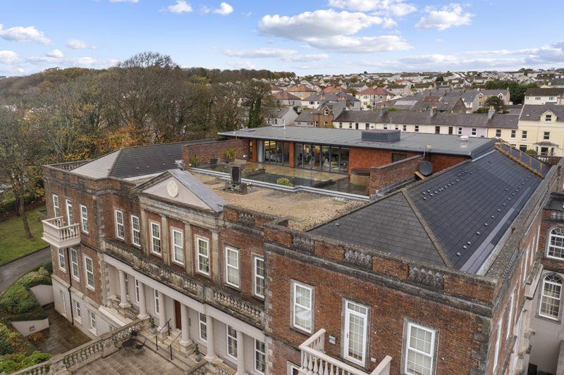 Rooftop Penthouse