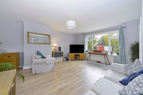 3 bedroom semi-detached house for sale, Pound Place Close, Shalford