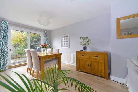undefined, Pound Place Close, Shalford, GU4