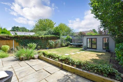 undefined, Pound Place Close, Shalford, GU4