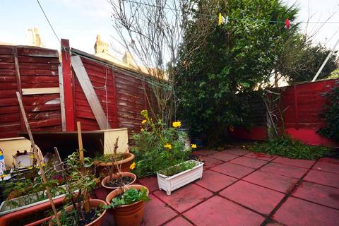 undefined, Perth Road, Plaistow, London, E13